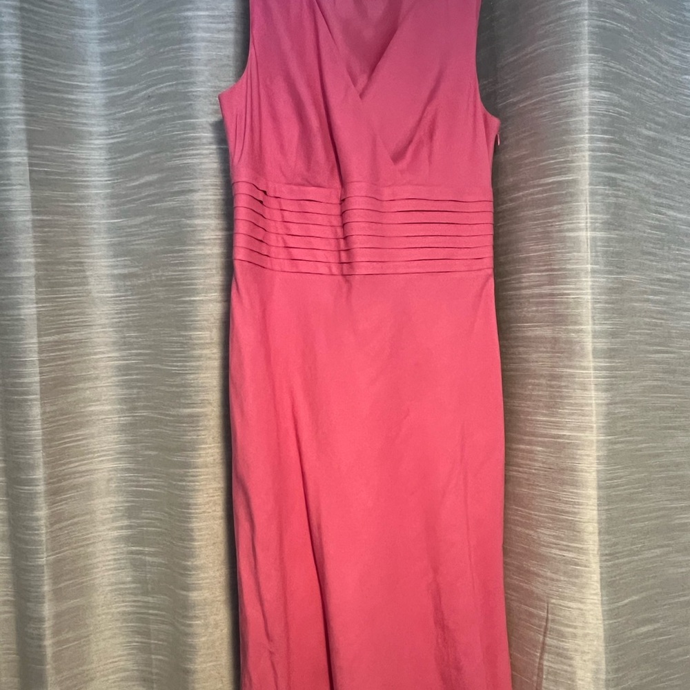 Elegant Pink Sleeveless Dress